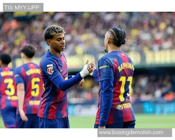 巴塞罗那2-1小胜皇家社会，梅西绝杀助球队跻身联赛前三