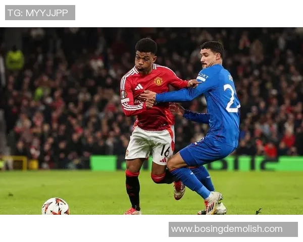 德里赫特助攻帮助球队获胜，赢得球迷赞誉